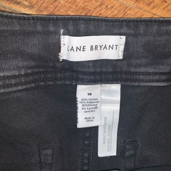 Lane Bryant black multi button 80’s magic waistband 18 hi-rise jeggings - Picture 2 of 3